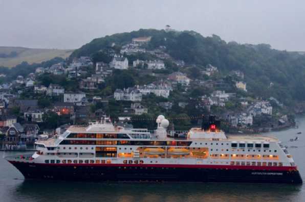 14 September 2022 - 07:11:01

------------------------
Cruise ship Maud arrives  in Dartmouth